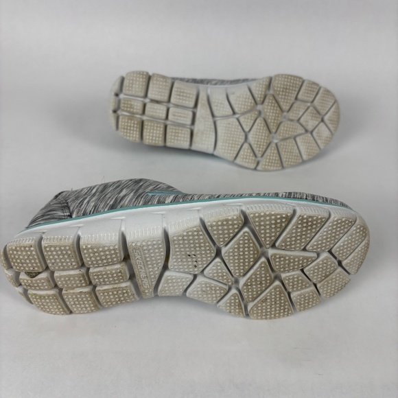 Skechers Relaxed Fit Air Cooled Memory Foam Women's Black Casual Shoes 8.5 - Picture 8 of 9